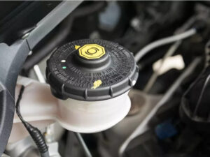 [Solution] Brake Pedal Goes To Floor But No Leaks: 4 Mains Reasons